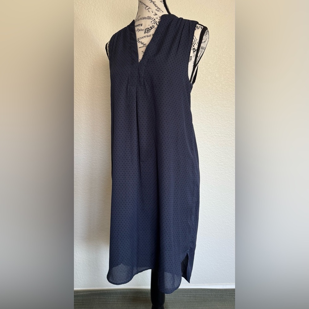 Dark Blue & Black Patterned Dress. Sleeveless, lined, elegant, dolphin hem.
